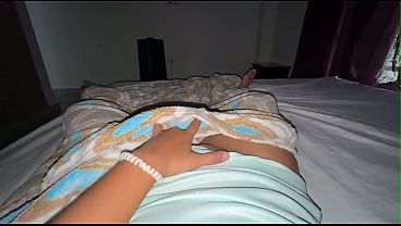 I love fingering myself in the morning before I go to college
