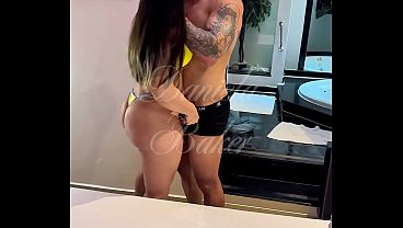 Mais um chifre para conta – Esposa safada, arruma amante na academia e me faz gravar e assistir ela fodendo com o safado. eu como bom corno registrei tudo para bater punheta