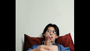 Masturbandome antes de ir al trabajo gay