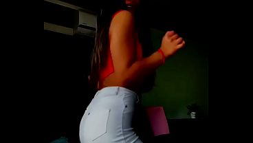 Pendeja chilena bailando