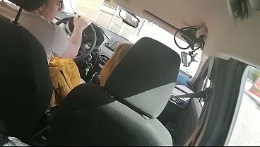 REAL VIDEO we go to Burger King, she gives me a blowjob while driving and we end up fucking in the car