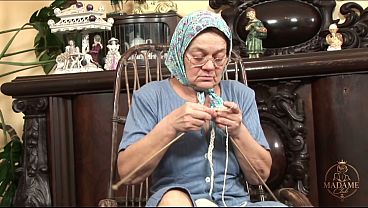 The Young Guy Couldn’t Resist the Mysterious Old Woman