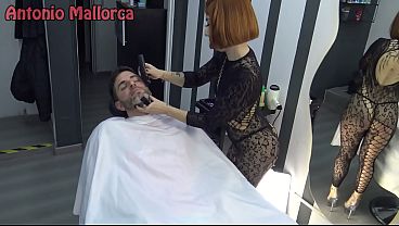 UNCUT – Fucking a HOT Bubble Butt Chilean Lady Barber in the Hair Salon – Behind The Scene