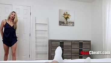 You Don’t Need A Remote Control To Play With Family Pussy