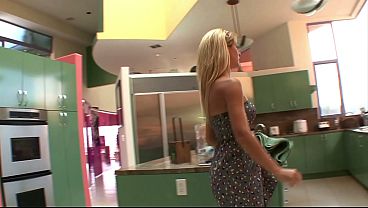 18-Year Old Lesbian Gets Eaten Out By An Milf Big Tits