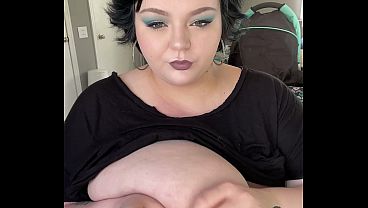 bbw plays with fat titties and breast milk