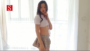 Chinese model Huahuazi’s large-scale nude private photo shoot set