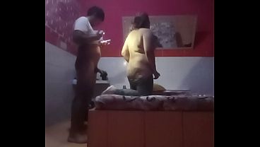 Colombiana prestamista mamando verga y follando