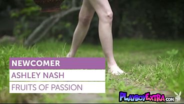 Glamorous all natural newcomer teen blondie Ashley Nash loves being naked