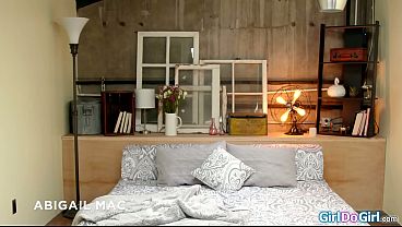 Interior designer teaching intern oral