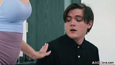 You like staring at stepmommys cameltoe