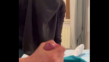 arab stepmom handjob