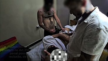 Comi o casal safado depois de tatuar um deles