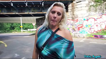 Could not believe what this DIRTY OLD MILF did to my cock – Public Agent