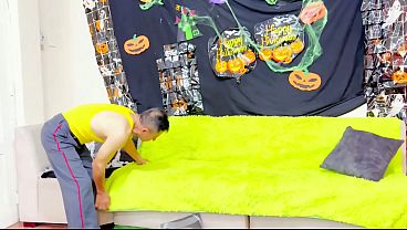 Stepdad and big-assed stepdaughter celebrate Halloween by fucking until they climax